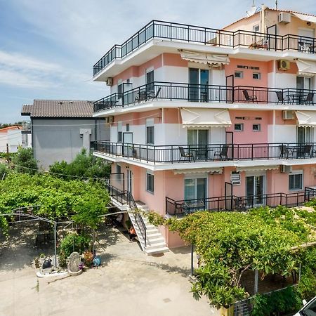 بوتوس Ianos Apartments المظهر الخارجي الصورة