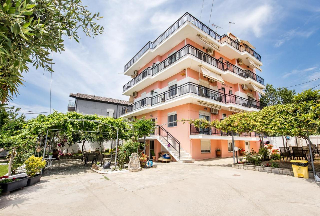 بوتوس Ianos Apartments المظهر الخارجي الصورة