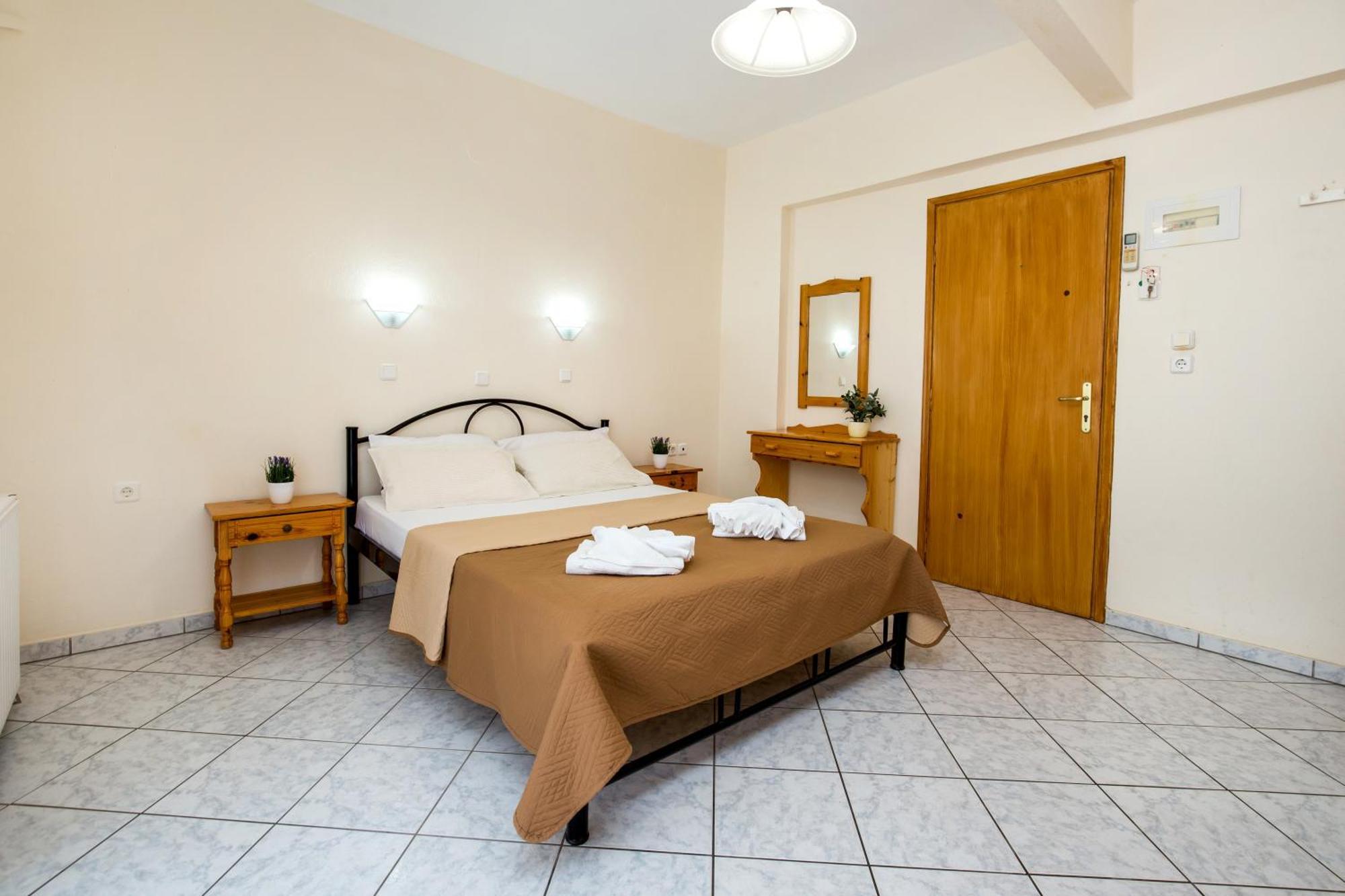 بوتوس Ianos Apartments المظهر الخارجي الصورة